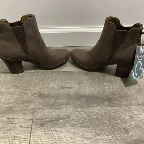 BareTraps Posture Plus Dasha Block Heel Booties Size 7M NWT - Picture 4 of 10